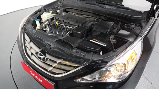 Hyundai YF Y20 2010 6
