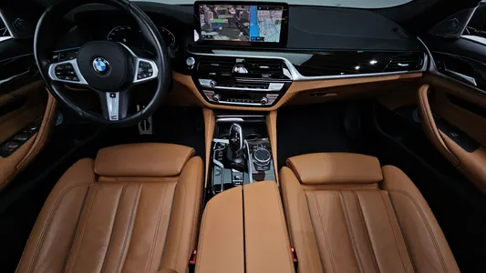 BMW 5 Series (G30) 520i M 2021 7