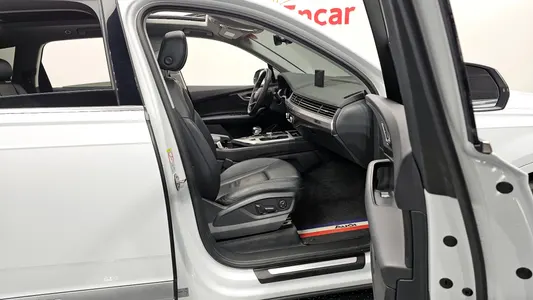 Audi Q7 (4M) 45 TFSI 2019 11