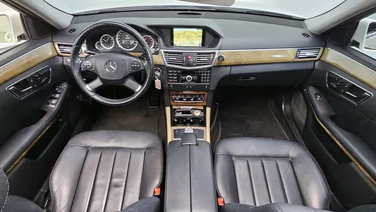 Mercedes-Benz E-Class W212 E300 2011 7