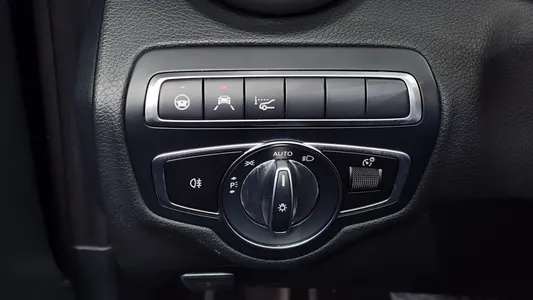 Mercedes-Benz C-Class W205 C200 2022 14