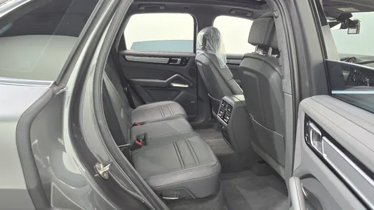 Porsche (PO536) 4.0 2021 12