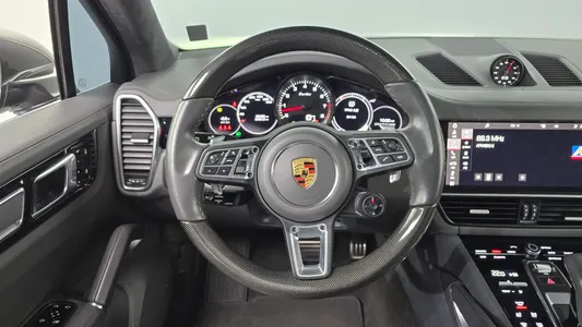 Porsche (PO536) 4.0 2021 13