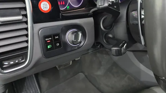Porsche (PO536) 4.0 2021 17