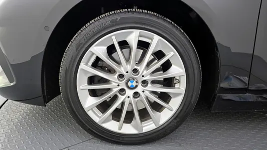BMW 1 Series (F40) 118d 2021 5