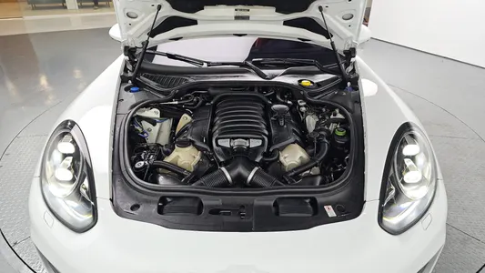 Porsche 파나메라 4.8 GTS 2015 6