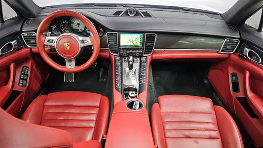 Porsche 파나메라 4.8 GTS 2015 7