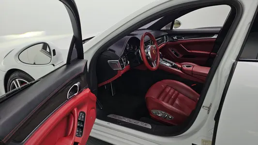 Porsche 파나메라 4.8 GTS 2015 10