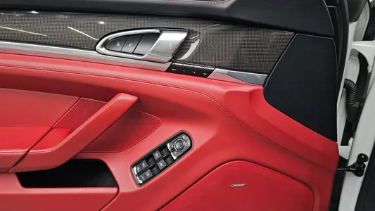 Porsche 파나메라 4.8 GTS 2015 16