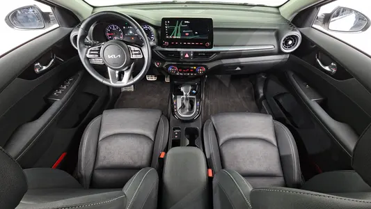 Kia K3 2 1.6 2024 7