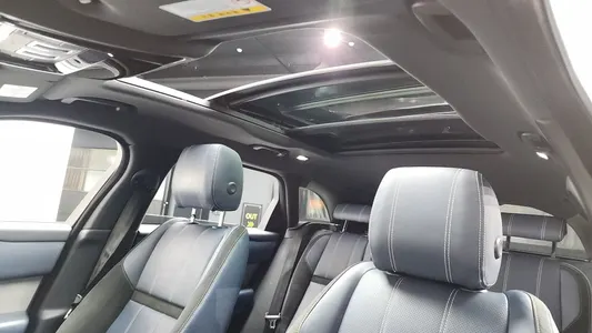 Land Rover 레인지로버 벨라 3.0 D300 R- SE 2019 18