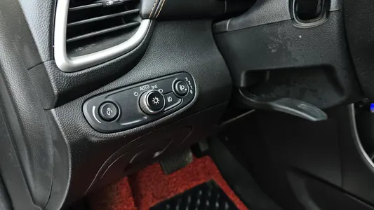 Chevrolet 트랙스 1.4 LT 2016 16