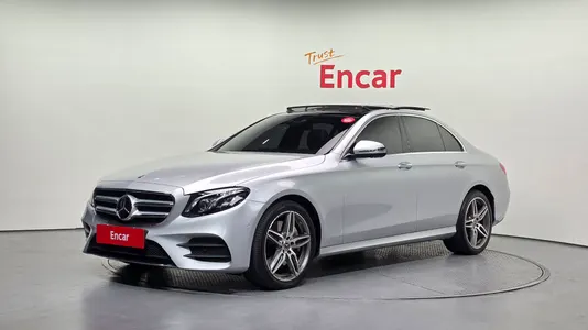 Mercedes-Benz E-Class W213 E300 4MATIC AMG Line 2020