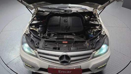 Mercedes-Benz C-Class W204 C220 CDI 2012 6