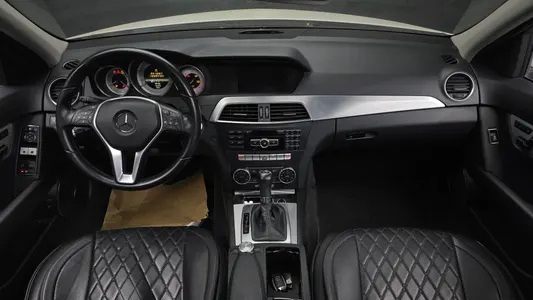 Mercedes-Benz C-Class W204 C220 CDI 2012 7