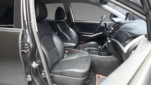 KG Mobility C 2.2 RX 2WD 2017 11