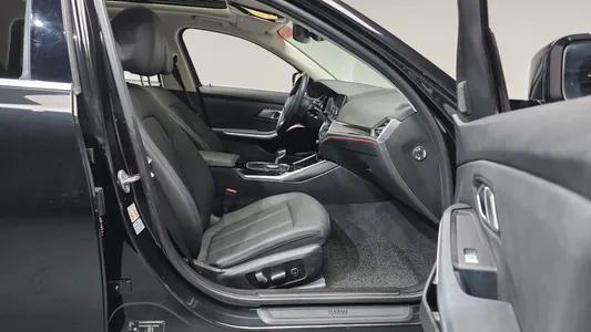 BMW 3 Series (G20) 320d 2020 10