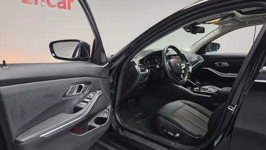 BMW 3 Series (G20) 320d 2020 9