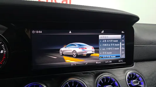 Mercedes-Benz E-Class W213 E220d 2019 16