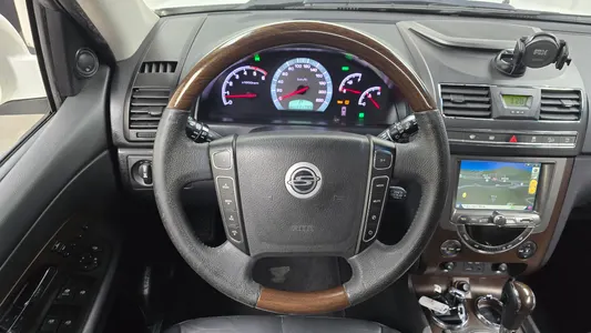 KG Mobility W 2.0 4WD RX7 2013 13