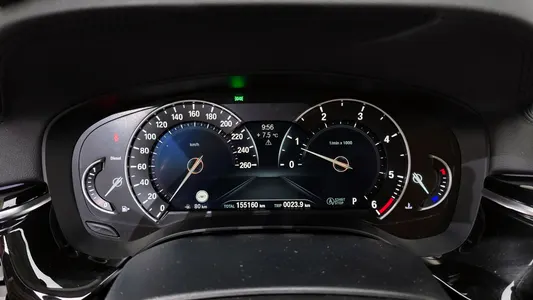 BMW 5 Series (G30) 520d 2018 8