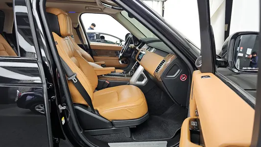 Land Rover 4 D350 Vogue SE 2021 11