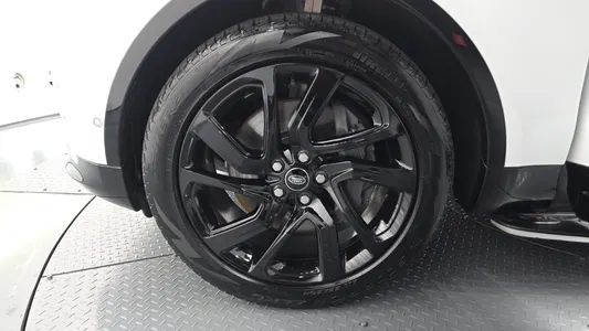 Land Rover 5 P360 R- SE 2023 5