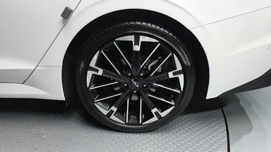 Kia K5 3 1.6 2024 5