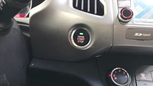 Kia R 2WD 2015 9