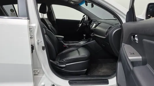 Kia R 2WD 2015 11