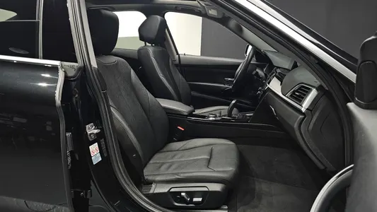 BMW 3 Series GT (F34) GT 320d 2019 10