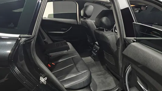 BMW 3 Series GT (F34) GT 320d 2019 26