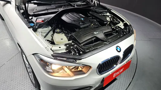 BMW 1 Series (F20) 118d 5 2017 6