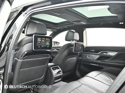 BMW 7 Series (G11) M760Li xDrive 2017 18