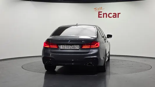 BMW 5 Series (G30) 530i M 2019 4