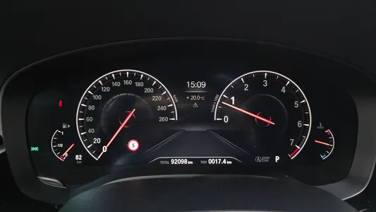 BMW 5 Series (G30) 530i M 2019 8