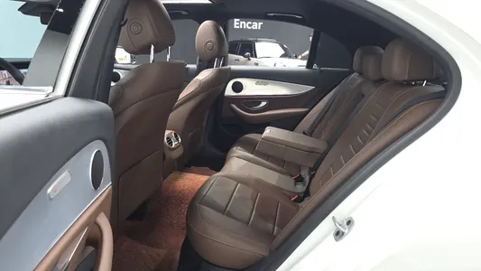 Mercedes-Benz E-Class W213 E250 2020 12