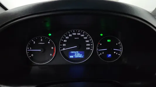 Hyundai Grand Starex 5 2017 8