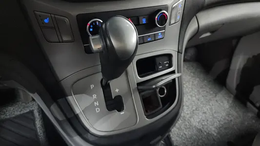 Hyundai Grand Starex 5 2017 9
