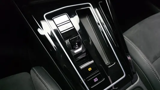 Volkswagen 8 2.0 TDI 2025 9
