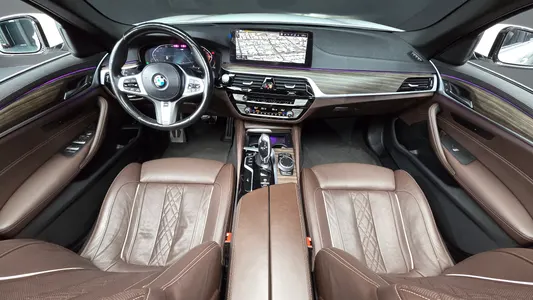 BMW 5 Series (G30) 523d M 2021 7