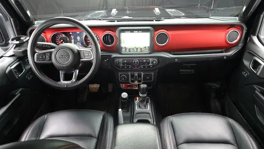 Jeep (JL) 2.0 4 2018 7