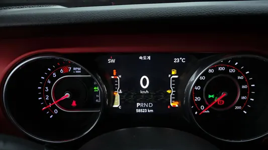 Jeep (JL) 2.0 4 2018 8