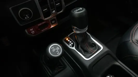 Jeep (JL) 2.0 4 2018 9