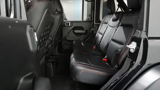 Jeep (JL) 2.0 4 2018 12