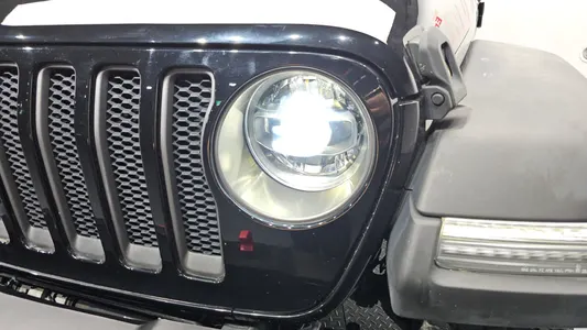 Jeep (JL) 2.0 4 2018 22