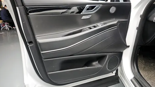 Genesis GV80 3.0 2WD 2021 24