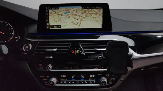 BMW 5 Series (G30) 530i M 2019 12