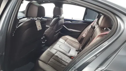 BMW 5 Series (G30) 530i M 2019 20