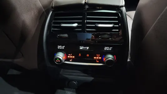 BMW 5 Series (G30) 530i M 2019 31